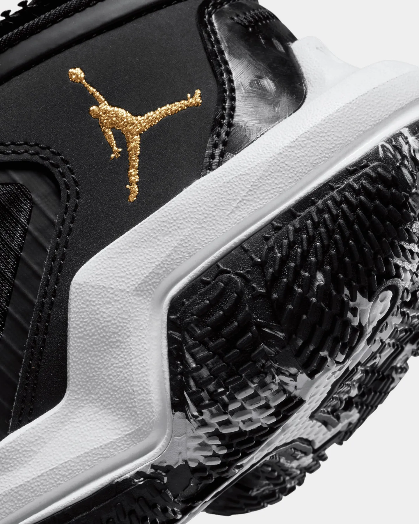 Jordan Why Not .6 Black/Metallic