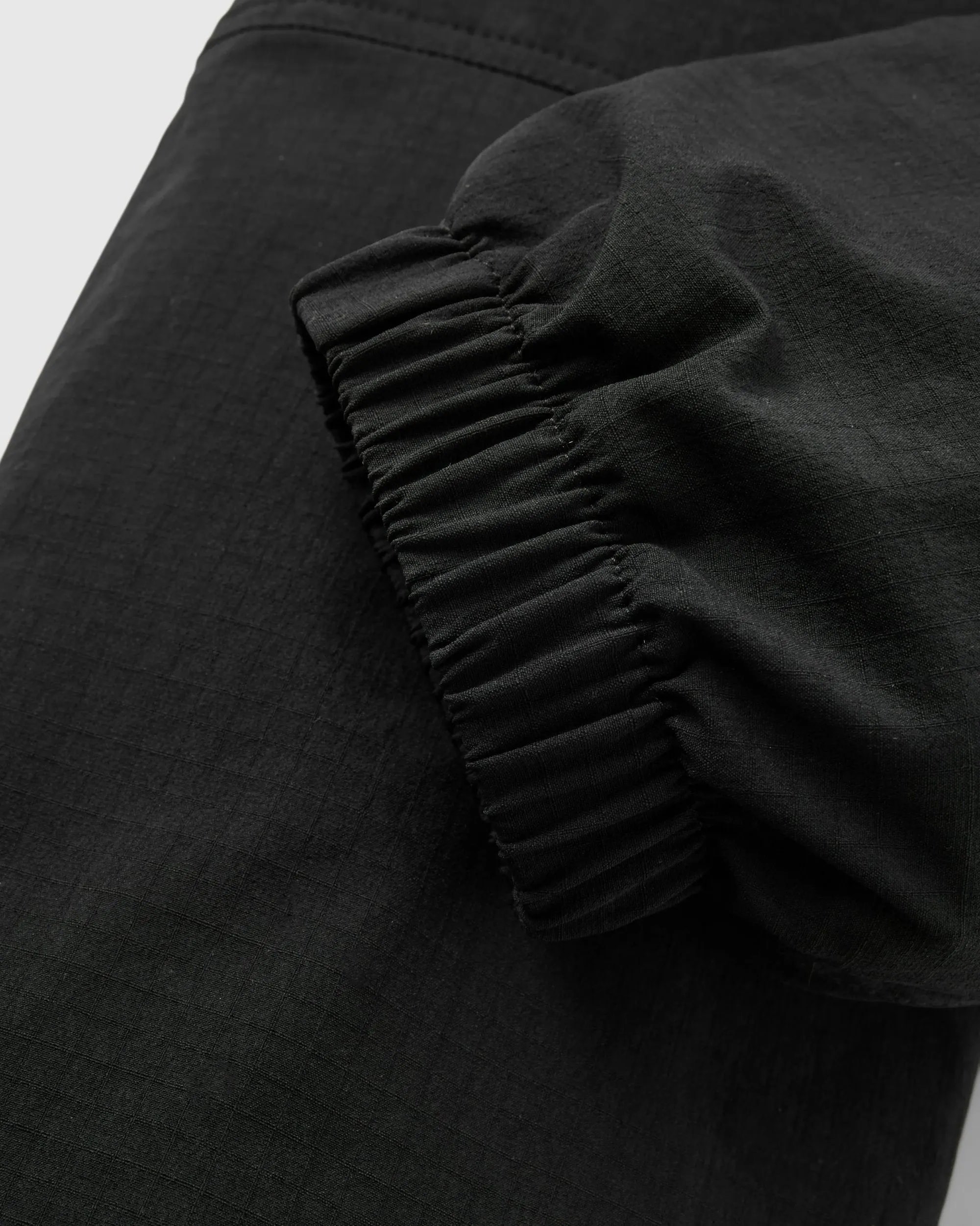 Sandstone Recycled Active Trail Jogger - Black