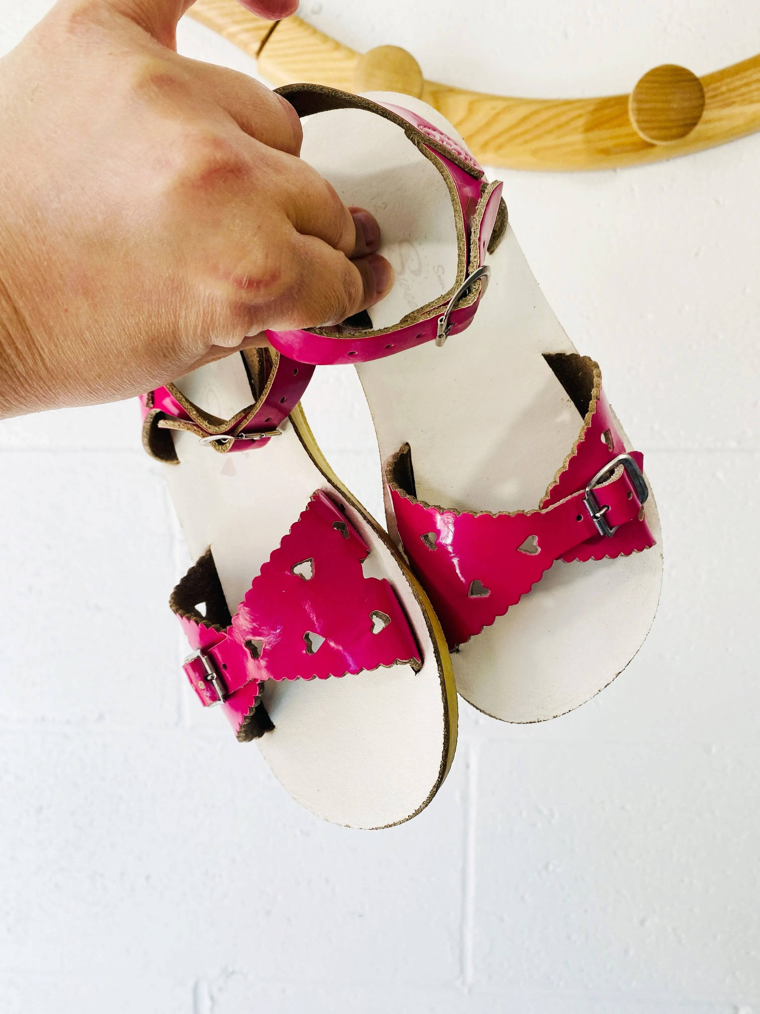 Sun-San Sweetheart Patent Fuschia Sandals, size 12